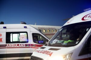 KAHRAMANMARAŞ (AA) – Cumhurbaşkanlığına ait uçak, sağlık ve arama kurtarma