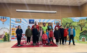 İSTANBUL (AA) – Tiyatro Glima, Kahramanmaraş merkezli depremlerden etkilenen çocukların