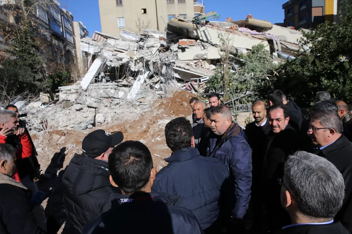 DEVA Partisi Genel Başkanı Babacan, Şanlıurfa'da depremzedeleri ziyaret etti: