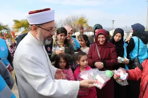 - "Diyanet İşleri Başkanlığı olarak arama kurtarmadan defin işlerine varıncaya