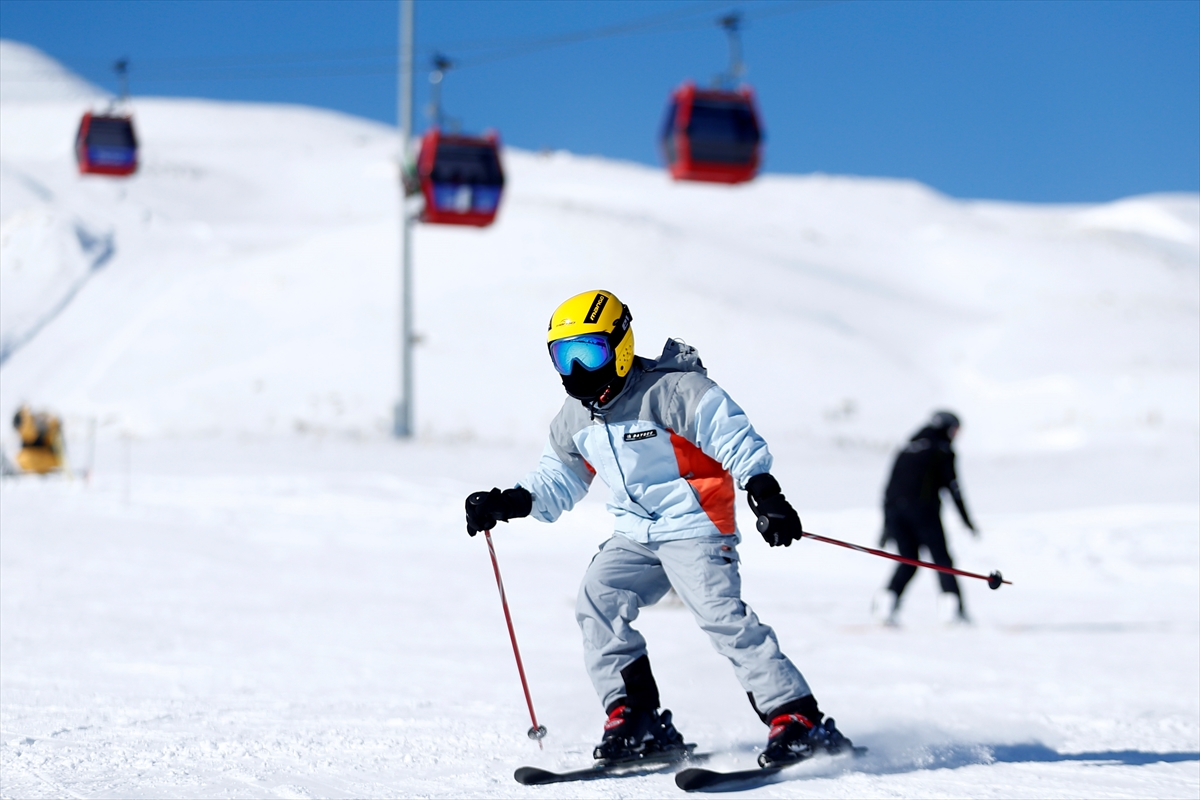 Erciyes yarıyıl tatilinde 600 binin üzerinde konuk ağırladı