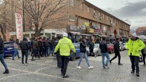 ERZİNCAN (AA) – Erzincan'da iki gurup arasında çıkan bıçaklı kavgada