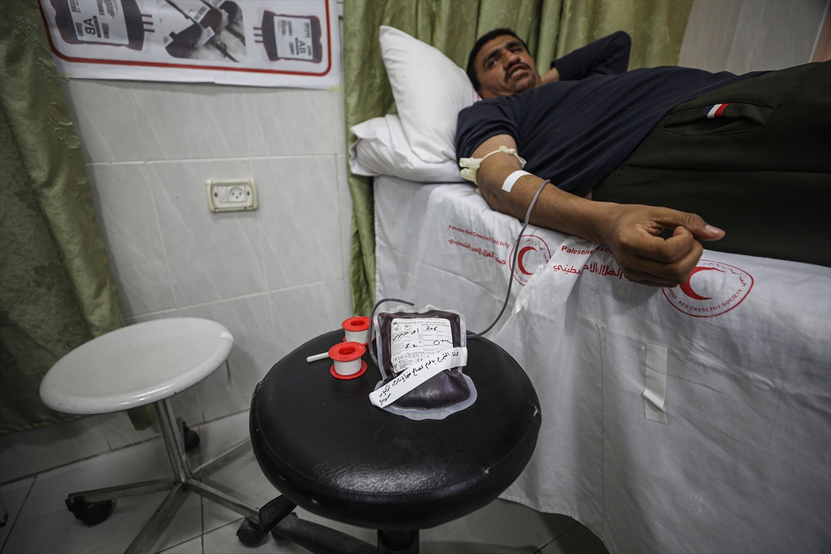 Filistin Kızılayı'ndan Türkiye ve Suriye'deki depremzedeler için kan bağışı kampanyası