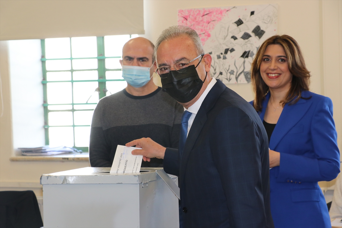 Güney Kıbrıs'ta başkanlık seçimleri ikinci tura kaldı