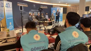 LAHEY (AA) – Hollanda'da düzenlenen "Türkiye İçin El Ele" kampanyasında