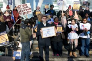 LONDRA (AA) – İngiltere'de 300 binden fazla üyesi bulunan, hemşireleri