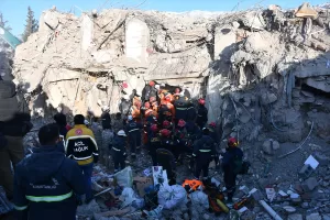 KAHRAMANMARAŞ (AA) – Kahramanmaraş'ın merkez Dulkadiroğlu ilçesinde depremin 198'inci saatinde