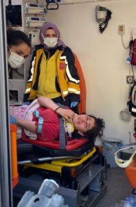 KAHRAMANMARAŞ (AA) – Depremden etkilenen Kahramanmaraş'ta özel harekat polisleri, 17