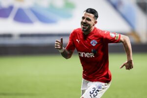 - Kasımpaşa: 3 - Bitexen Giresunspor: 1 (İlk yarı)