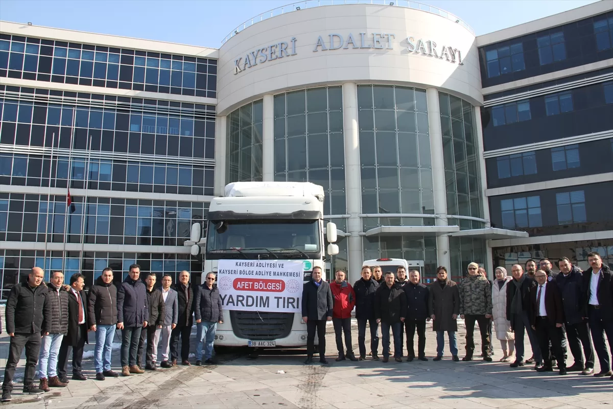 Kayseri ve Yozgat'tan deprem bölgesine yardımlar sürüyor