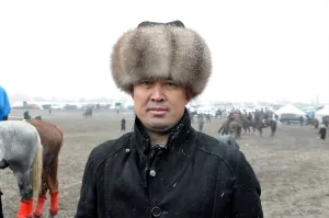 BİŞKEK (AA) – Kırgızistan'da yüzlerce atlının katılımıyla geleneksel kökbörü oyunları