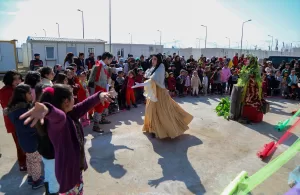 VAN (AA) – Van Devlet Tiyatrosu, Malatya'da depremlerden etkilenen çocuklar