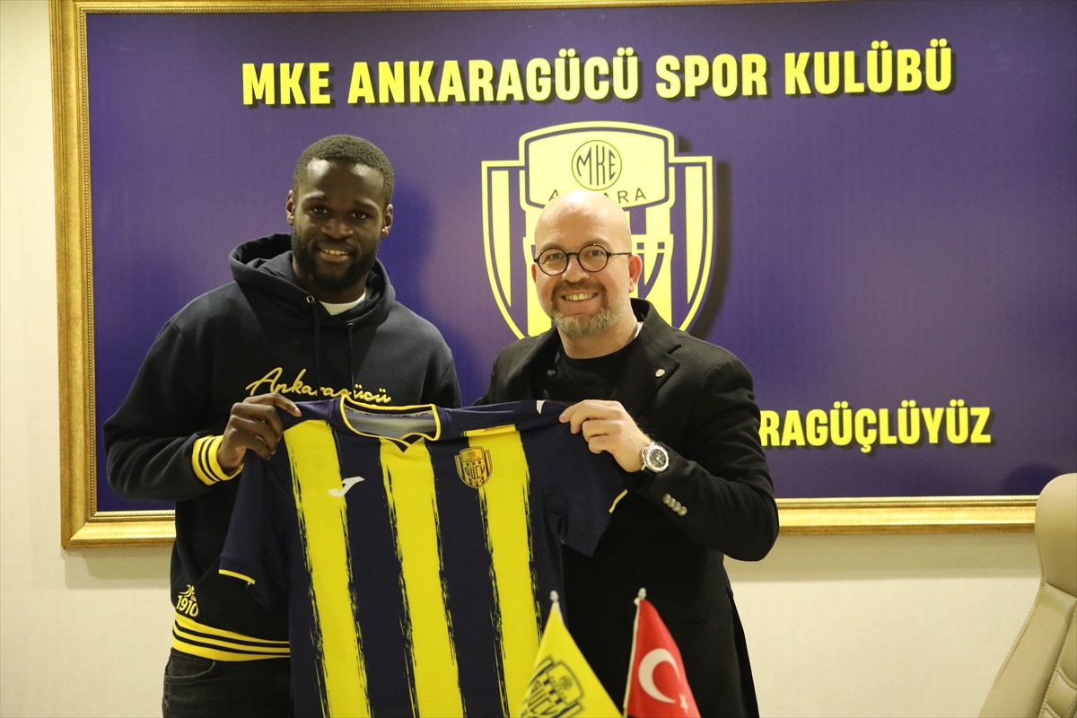 MKE Ankaragücü, Kongolu forvet Oko'yu transfer etti