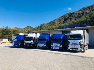 - Ekiplerce hazırlanan tırlardan 26'sı kara yolu, 5'i ise Marmaris'teki