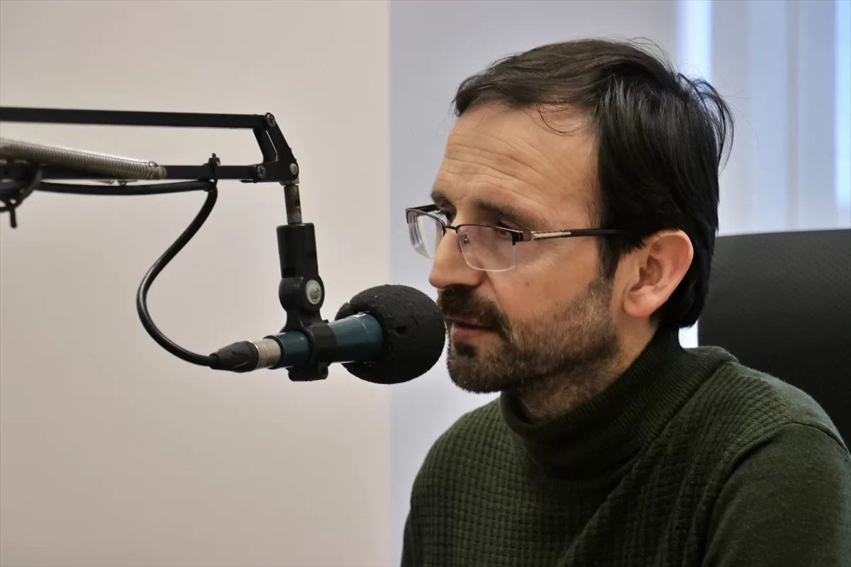 Osmaniye'nin 27 yıllık radyo kanalı depreme rağmen susmadı