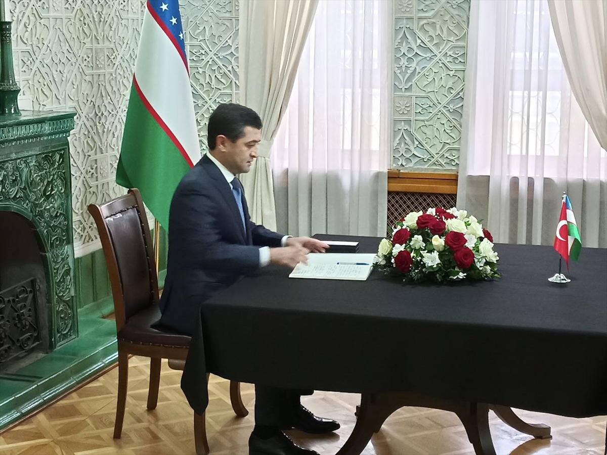 Özbekistan Dışişleri Bakan Vekili Saidov, Türkiye'nin Taşkent Büyükelçiliğinde taziye defterini imzaladı