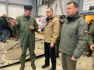 VARŞOVA (AA) – Polonya Cumhurbaşkanı Andrzej Duda, Ukraynalı tank mürettebatının