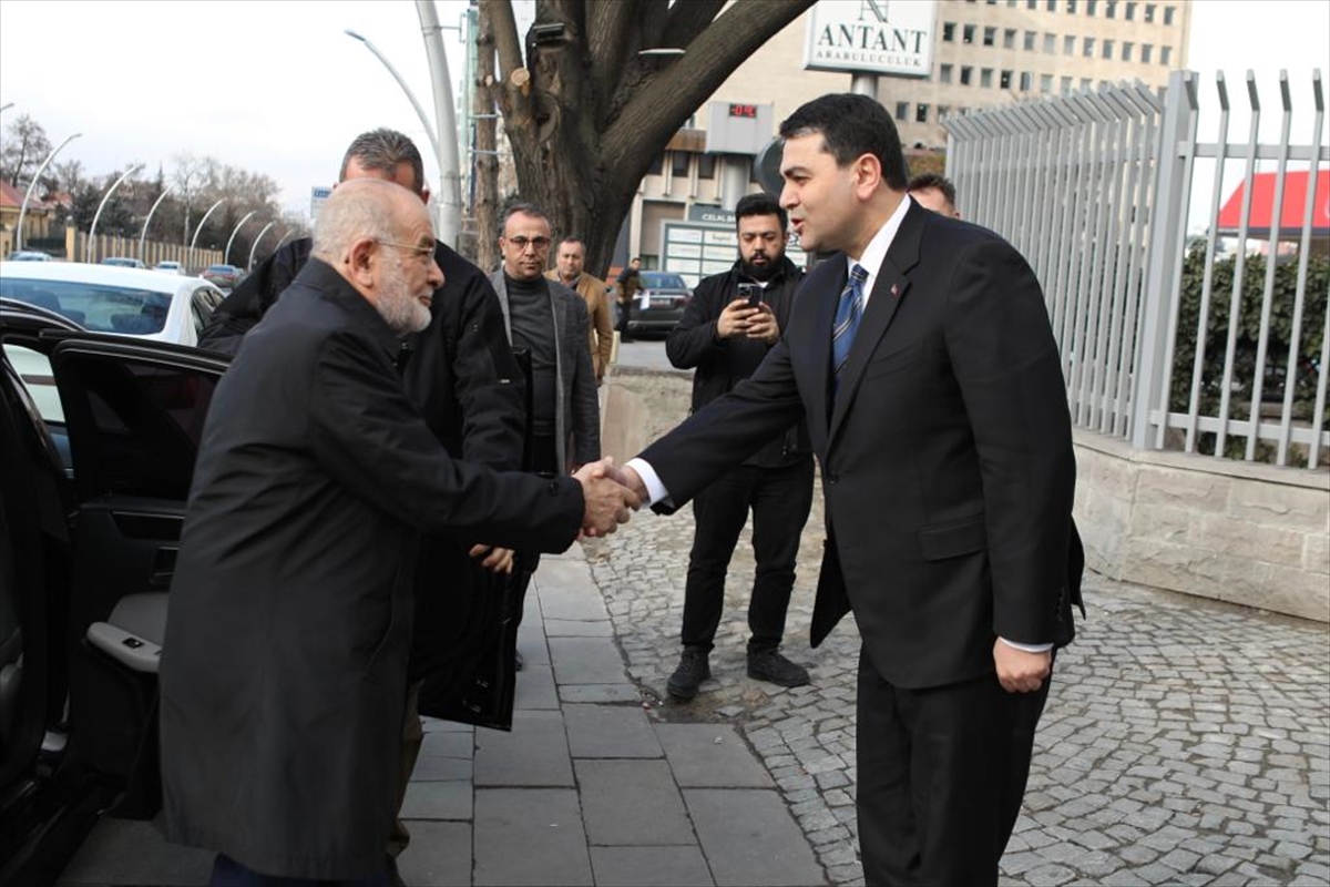 Saadet Partisi Genel Başkanı Karamollaoğlu'ndan DP Genel Başkanı Uysal'a ziyaret
