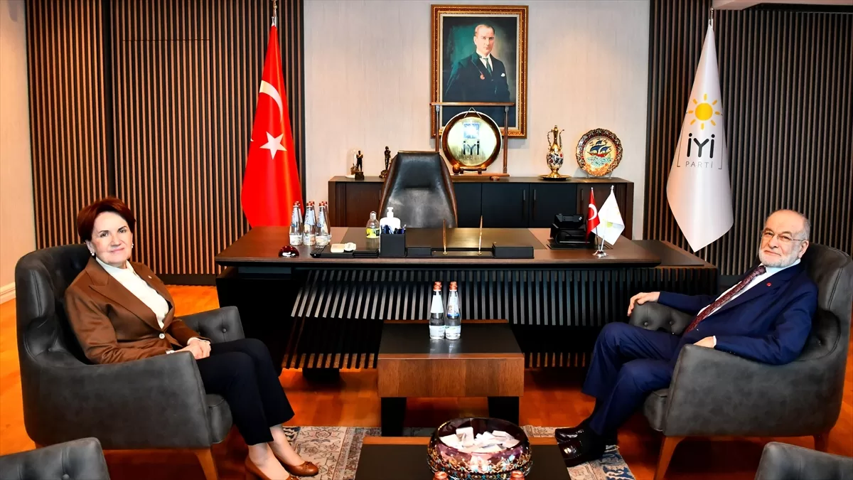 Saadet Partisi Genel Başkanı Karamollaoğlu'ndan İYİ Parti Genel Başkanı Akşener'e ziyaret