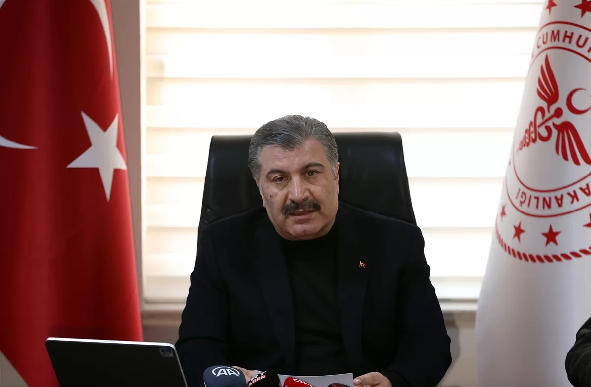 Sağlık Bakanı Koca: “(Deprem bölgesindeki sağlık çalışanları) Bu arkadaşlarımızın görevlendirme ve tayin talep başvuruları personel bilgi sistemleri üzerinden alınacaktır.”