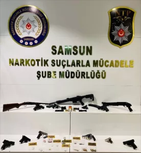 SAMSUN (AA) – Samsun'da kaçak silah ticareti yapan kişinin ev