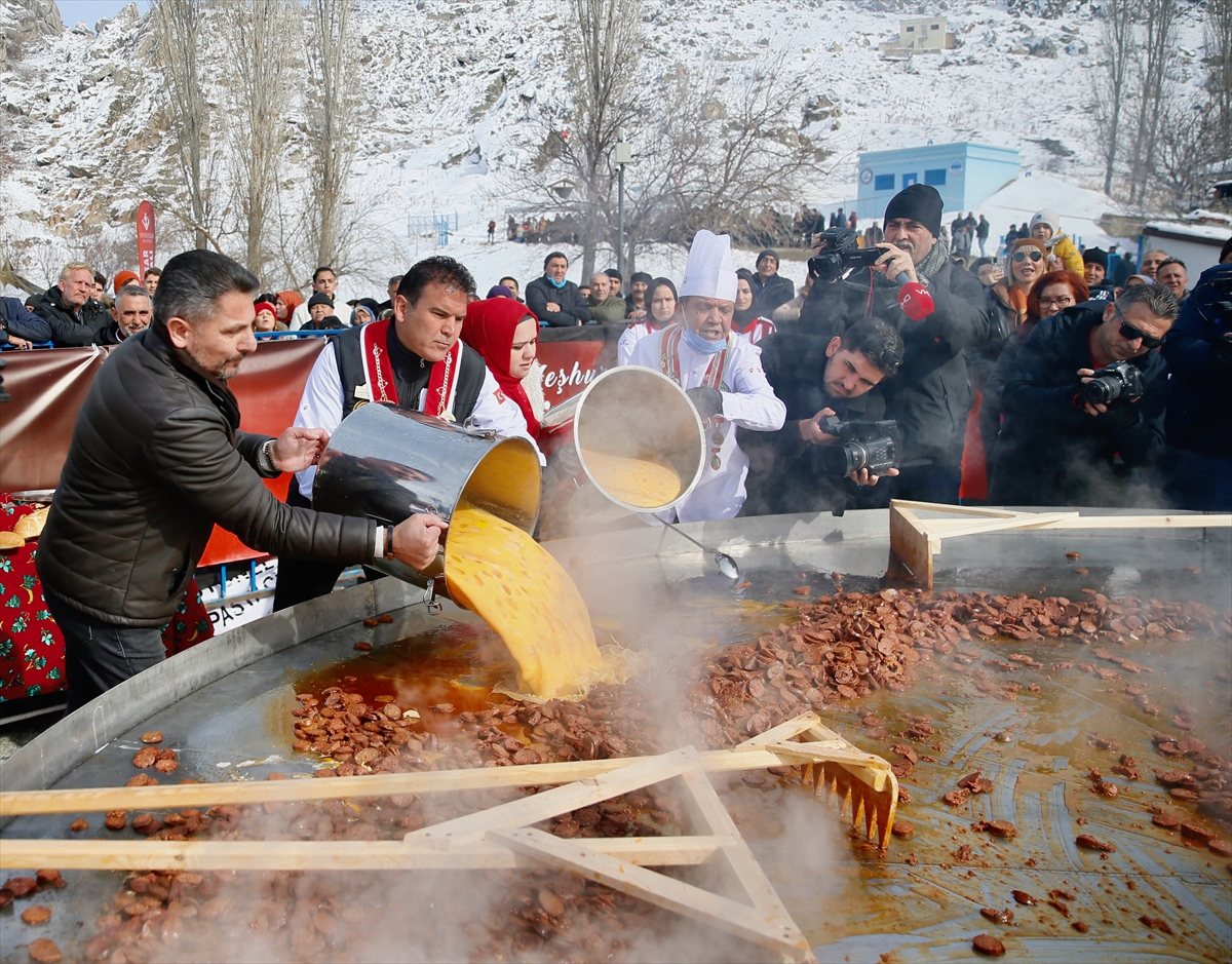Sivrihisar Dövme Sucuk Festivali'nde 8 ton sucuk iki saatte tükendi