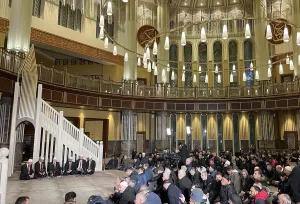 İSTANBUL (AA) – Miraç Kandili dolayısıyla İstanbul'daki camilerde, Kahramanmaraş merkezli