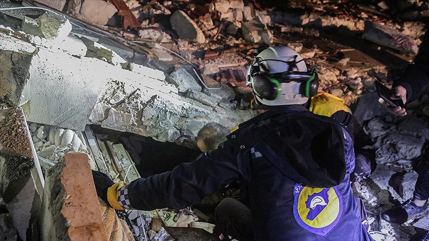 Suriye’de depremde en az 1356 kişi öldü
