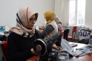 YALOVA (AA) – Yalova Belediyesi bünyesinde açılan tasarım ve giyim