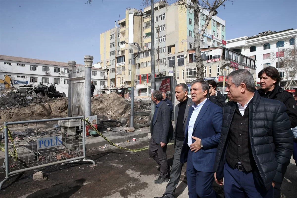 11. Cumhurbaşkanı Abdullah Gül, Adıyaman'da incelemelerde bulundu: