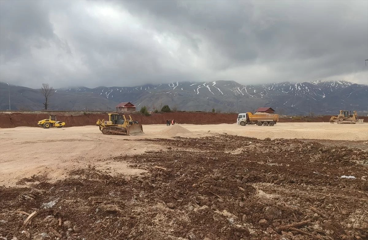 Adıyaman'ın Çelikhan ilçesinde konteyner kent kuruluyor