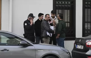 - Parti genel başkanları 6 Mart Pazartesi günü Saadet Partisi'nde