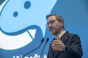 ANKARA (AA) – Cumhurbaşkanlığı İletişim Başkanı Fahrettin Altun, "Türkiye'yi askeri