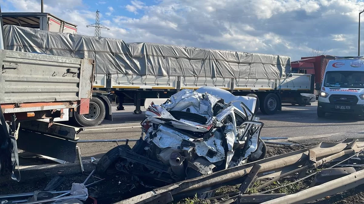 Anadolu Otoyolu'ndaki zincirleme trafik kazasında 5 kişi yaralandı