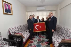 ANTALYA (AA) – Antalya Valisi Ersin Yazıcı, 8 Mart Dünya