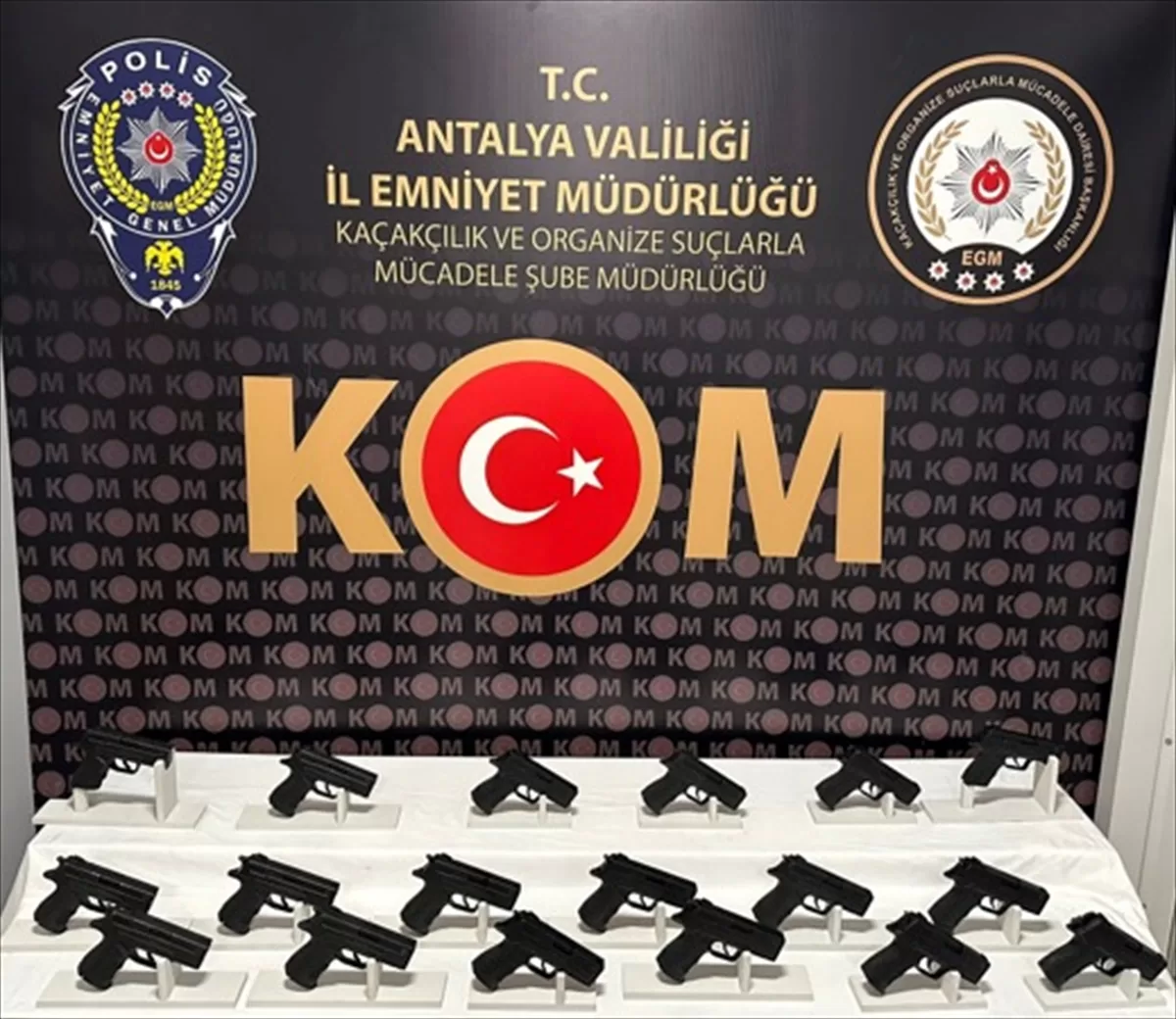 Antalya'da silah kaçakçılığı ve uyuşturucu operasyonunda 1 kişi tutuklandı