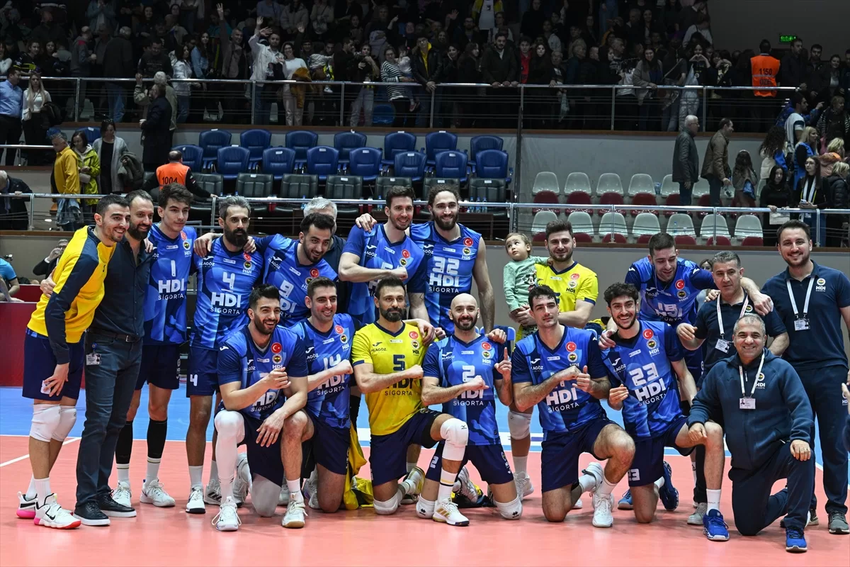 Voleybol: AXA Sigorta Efeler Ligi