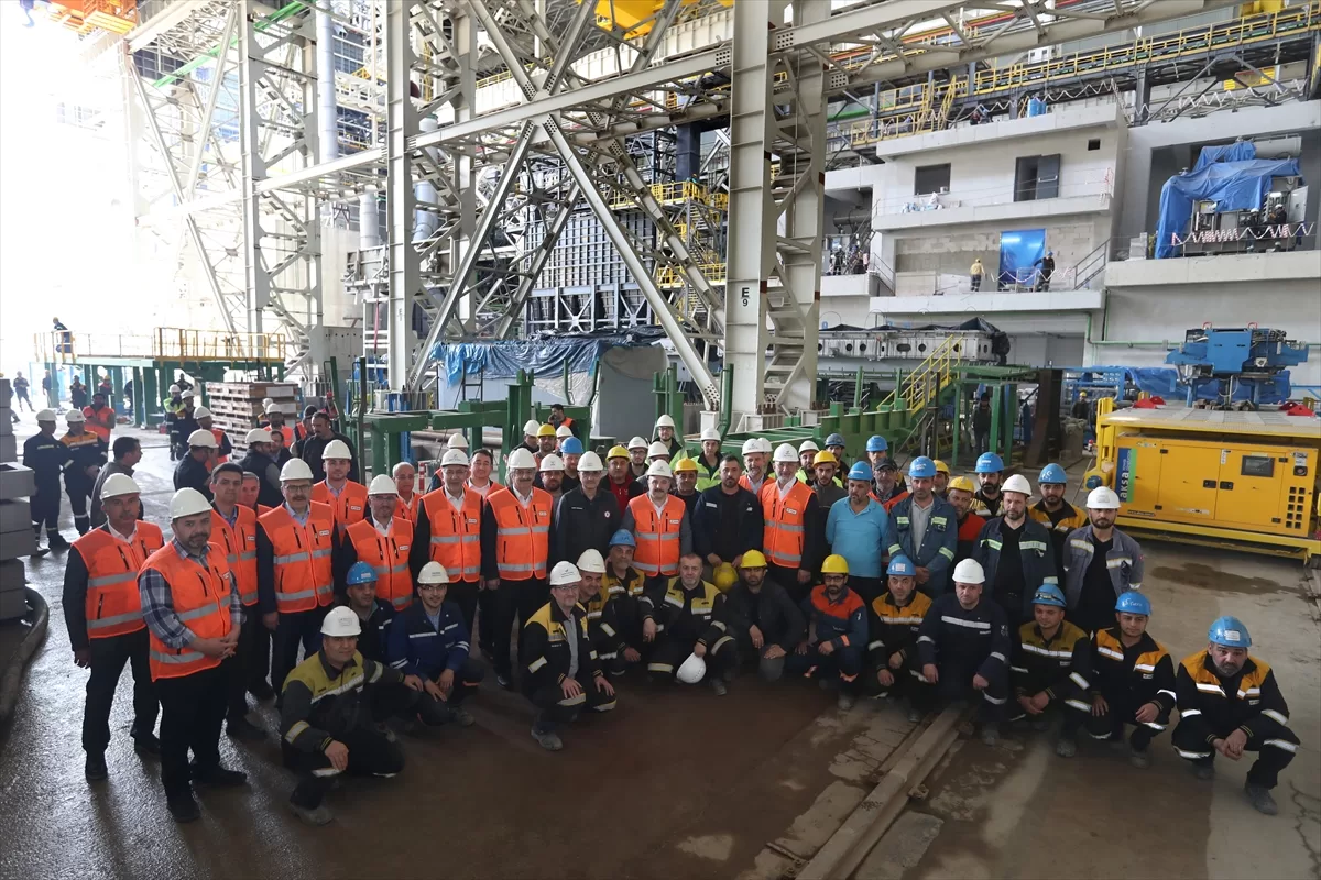 Bakanlar Varank ve Dönmez, İskenderun'da bazı sanayi tesislerini inceledi