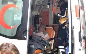 BURSA (AA) – Bursa'da yangın çıkan bir binanın ikinci katındaki