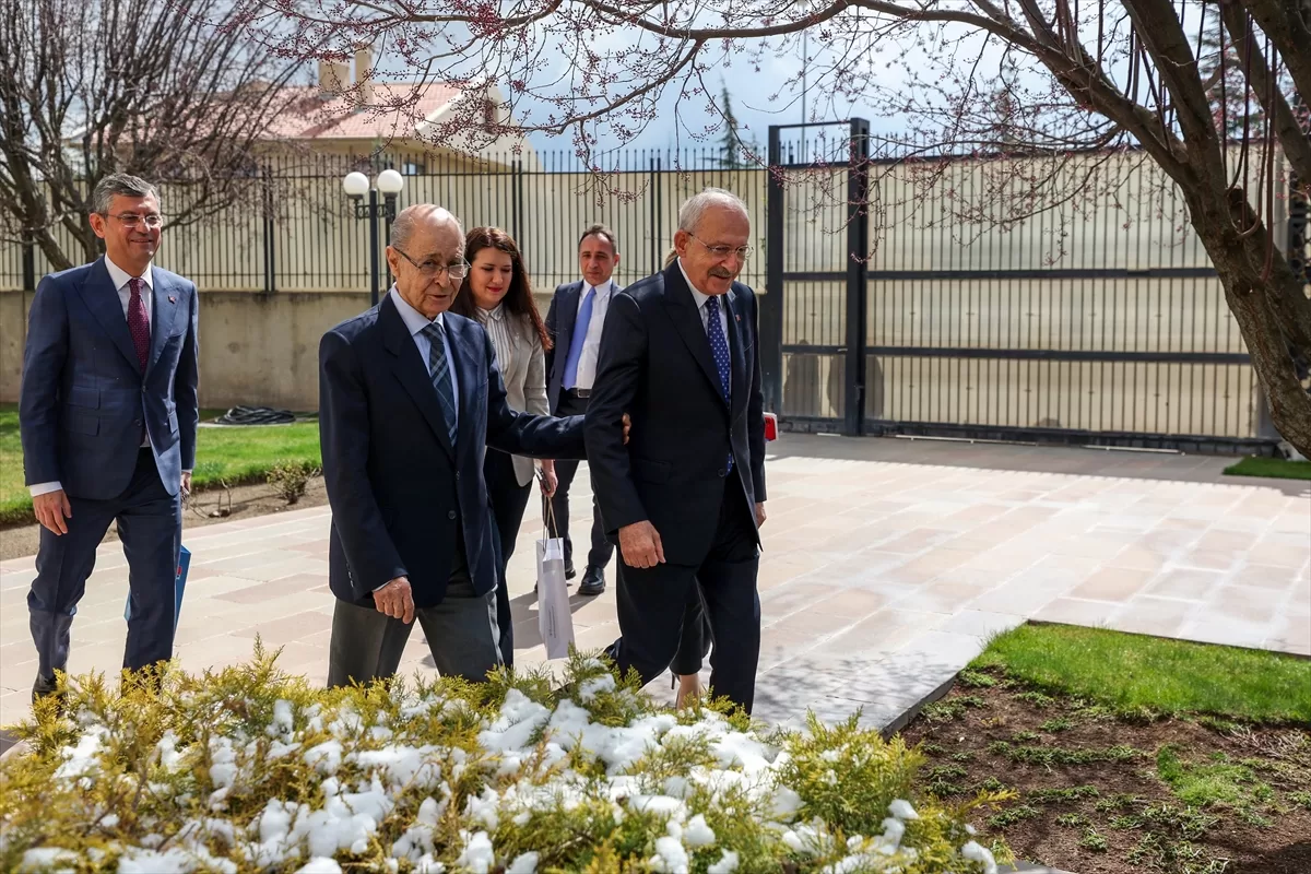 CHP Genel Başkanı Kılıçdaroğlu, 10. Cumhurbaşkanı Sezer ile görüştü