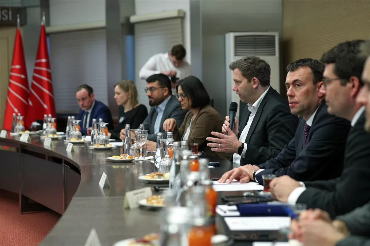 CHP Genel Başkanı Kılıçdaroğlu, Almanya SDP Eş Genel Başkanı Klingbeil ile görüştü