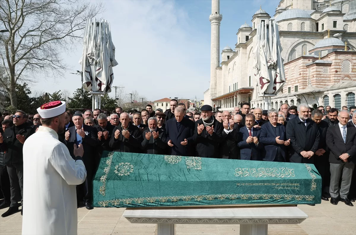 Cumhurbaşkanı Erdoğan, iş insanı Kemal Coşkun'un cenaze törenine katıldı