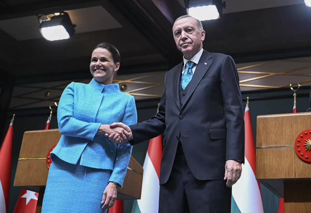 Macaristan Cumhurbaşkanı Novak, Cumhurbaşkanı Erdoğan ile ortak basın toplantısında konuştu: (1)