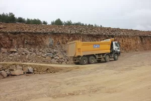 - Hafriyat işlemleri gerçekleştirilen 83 bin metrekarelik proje alanında 31