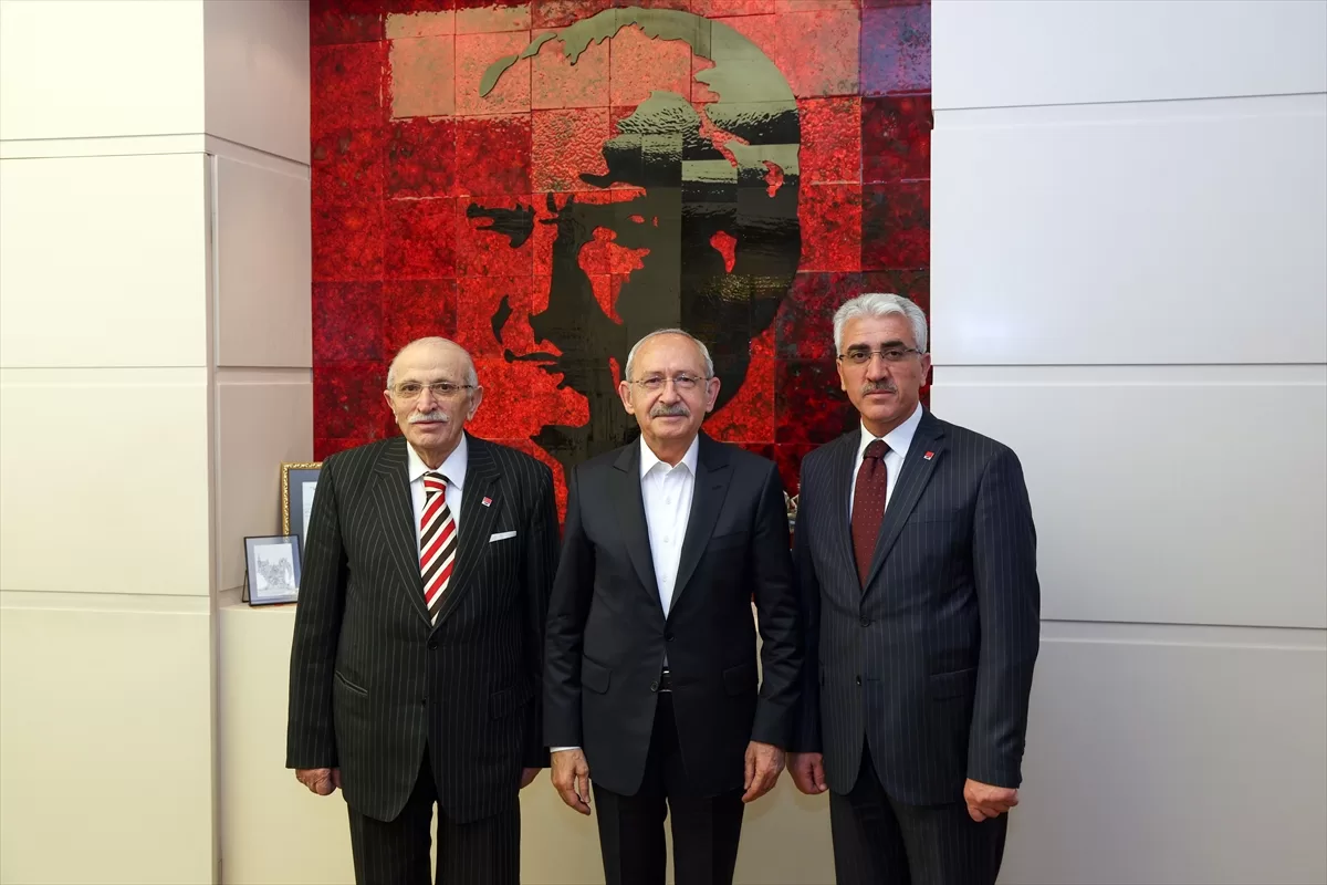 Eski Mardin Milletvekili Süleyman Çelebi CHP'ye katıldı