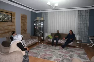 VAN (AA) – NECAT HAZAR – Kahramanmaraş'ta depreme yakalanan eski