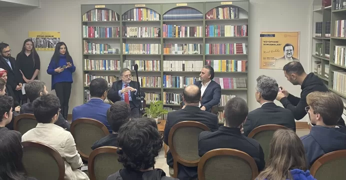 Gazeteci Murat Bardakçı, kütüphane konuşmalarına konuk oldu