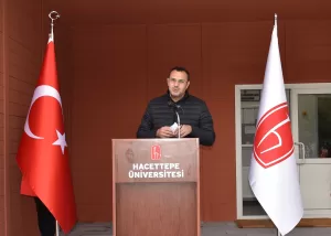 ANKARA (AA) – Hacettepe Üniversitesinde (HÜ) atık malzemeden inşa edilen
