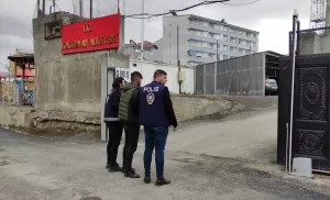 KARS (AA) – Kars'ın Kağızman ilçesinde boşanma aşamasındaki eşini silahla