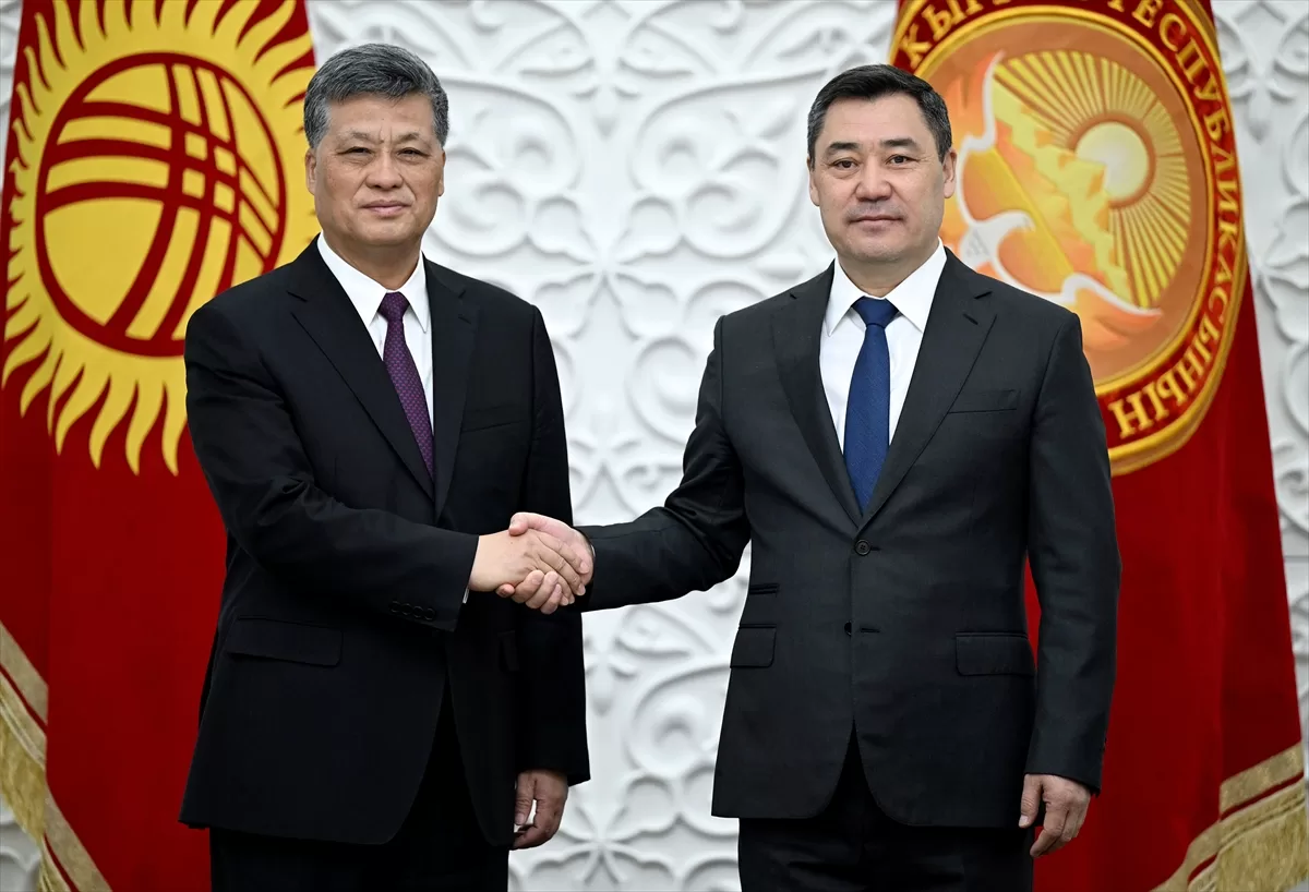 Kırgızistan Cumhurbaşkanı Caparov, Sincan Uygur Özerk Bölgesi'nin yöneticisi Ma'yı kabul etti